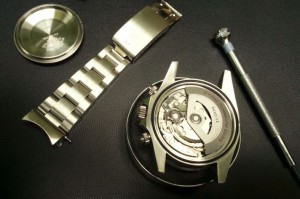 Tudor Uhr geöffnet