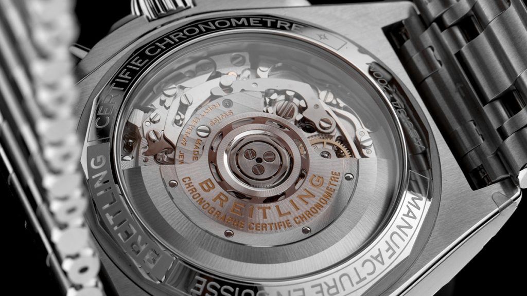 Rückseite eines Breitling Uhrwerks mit Glasboden