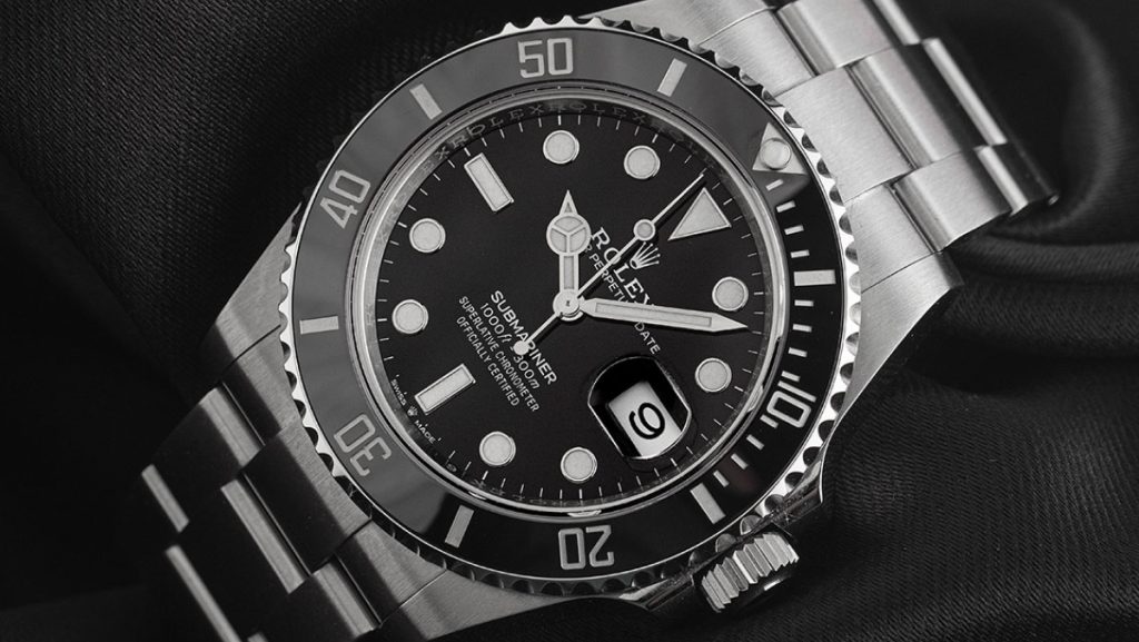 Wertstabile Rolex Submariner Date in schwarz-silber