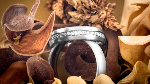 Paar Trauringe für Dame & Herr in Weißgold und mit Diamantbesatz