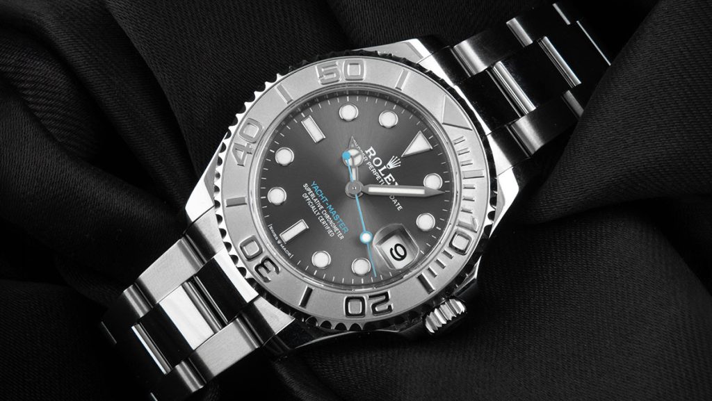 Schlichte Rolex Yacht-Master in Rhodium mit hellblauem Detail