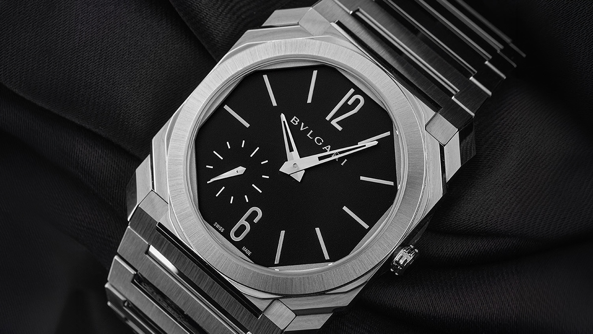 Schlichte Bulgari Octo Finissimo mit schwarzem Zifferblatt