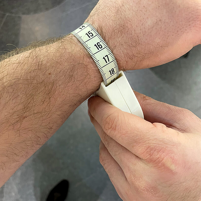 Uhrengröße: Handgelenk messen
		