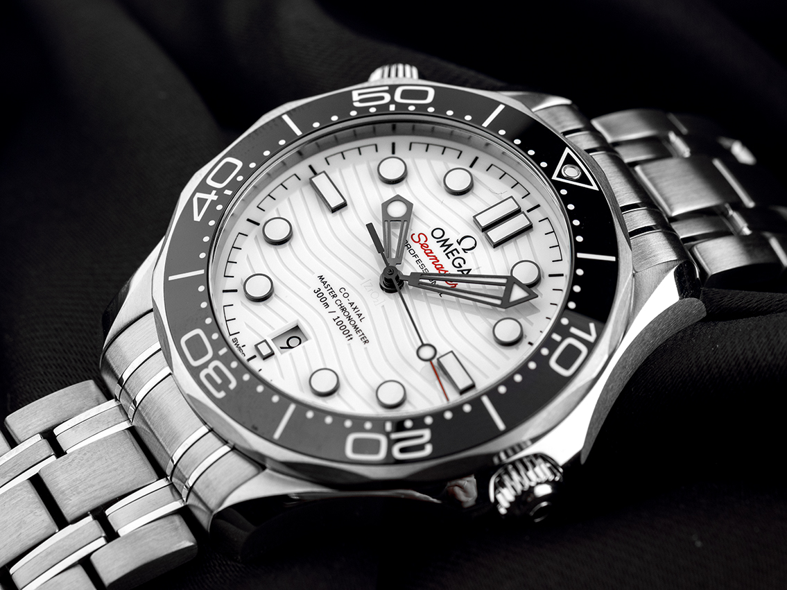Omega Seamaster Diver 300M - Stahl / Keramik - Armand Edelstahl  