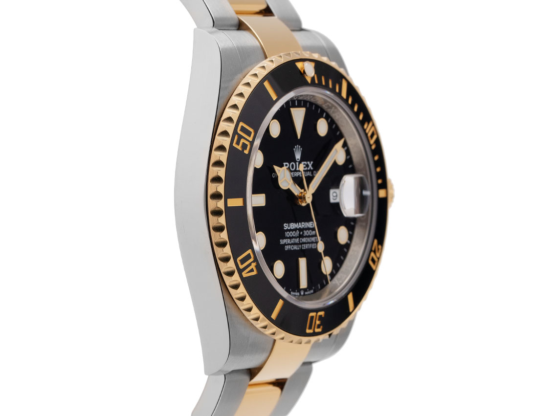 Rolex Submariner Date 41 - Stahl / Keramik / Gelbgold - Armand  