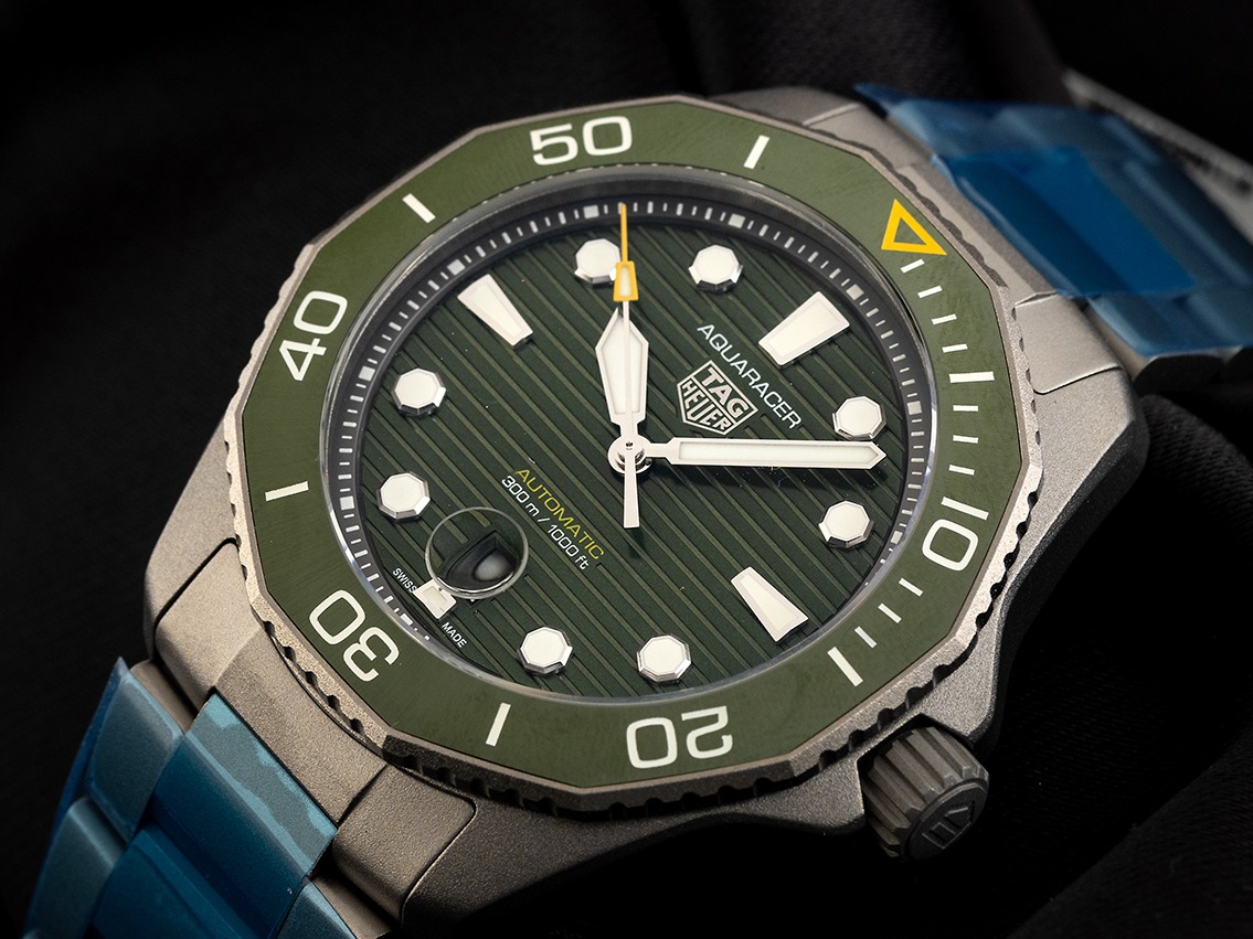 Titan watch under 300 outlet