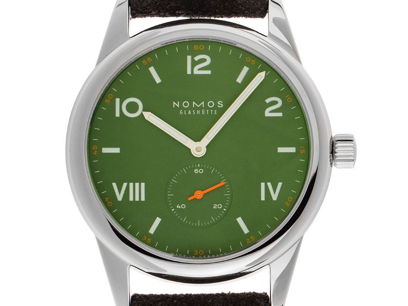 Nomos Glashütte Club Campus 38 All Olive Ref.707.GB Bj.2026 Full Set Neu