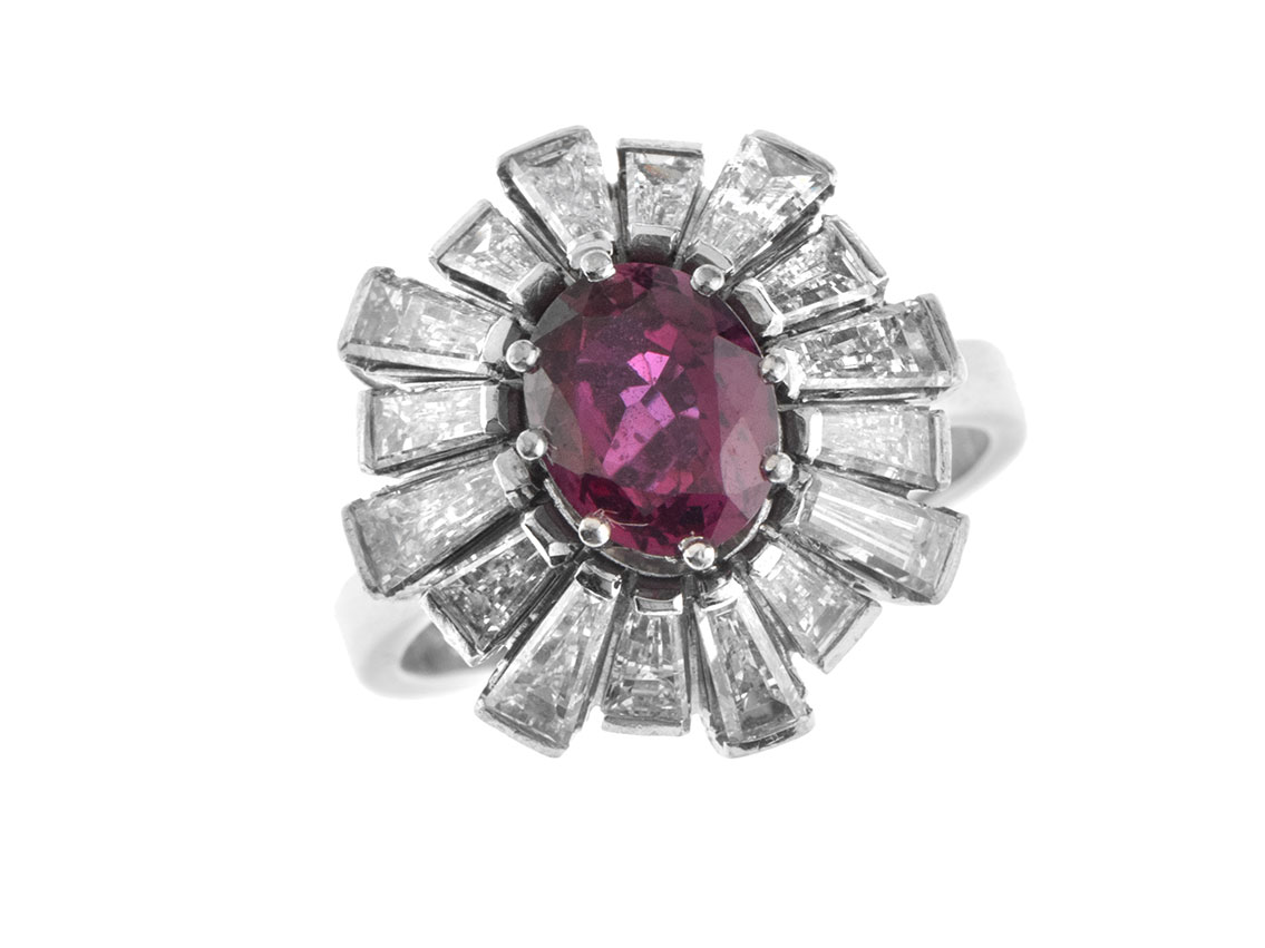 Ring 18kt Weißgold 6,9g Diamanten 0,80ct Rubin 