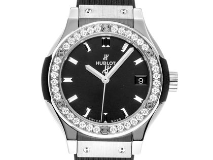 Hublot Classic Fusion Black Titan Diamanten Quarz Armband Kautschuk Faltschließe 33mm Ref.581.NX.1470.RX.1104 Box&Pap. Full Set Ungetragen