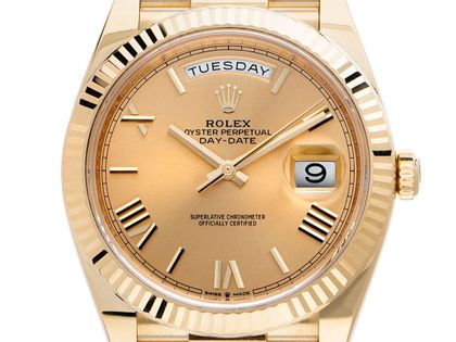 Rolex Day Date 18kt Gelbgold Automatik Armband Präsident 40mm Ref.228238 Bj.2022 Box&Pap. Full Set wie Neu
