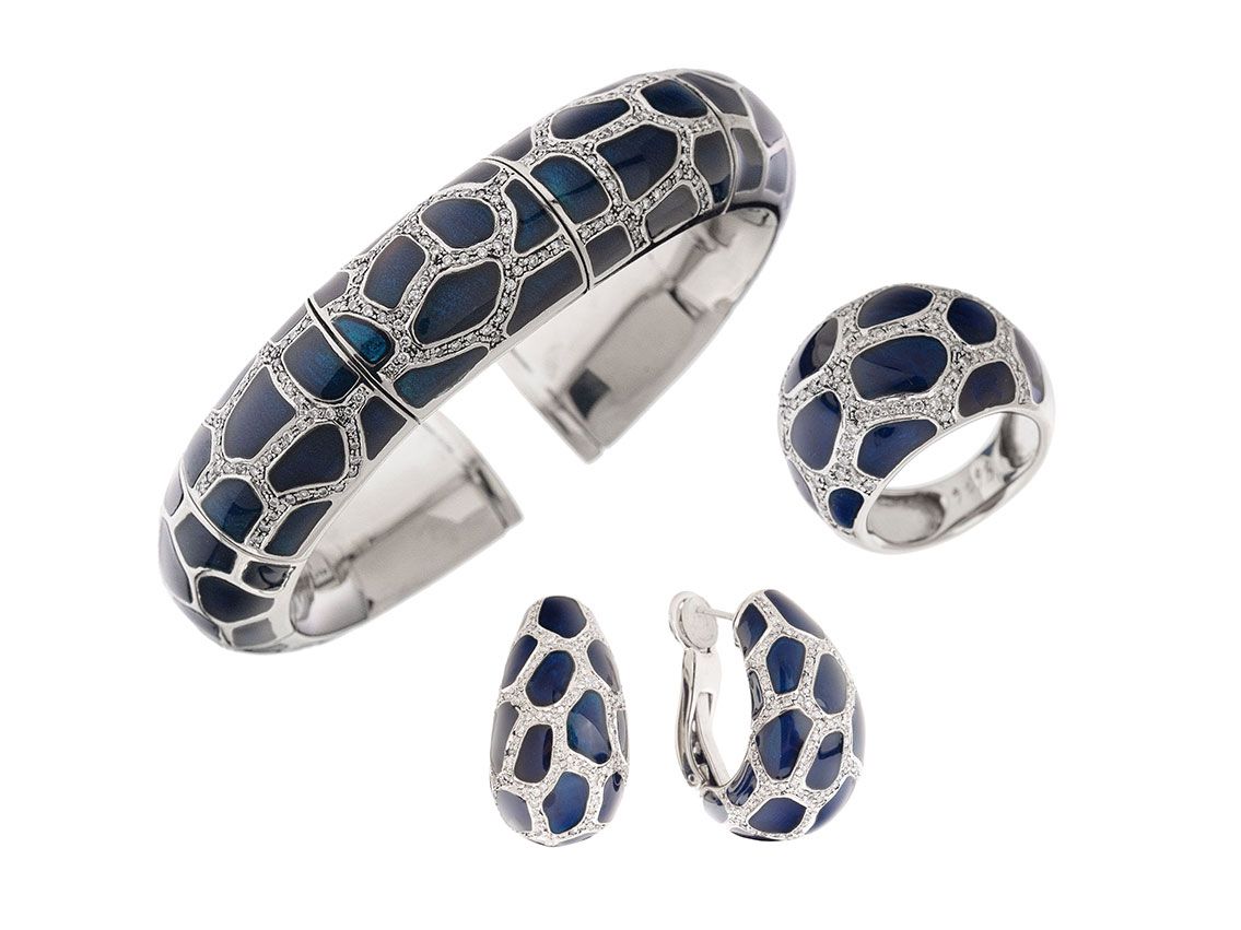 Wempe Schmuckset Armreif Ring Ohrschmuck 18kt Weißgold 164,7g Diamanten 3,98ct Emaille 