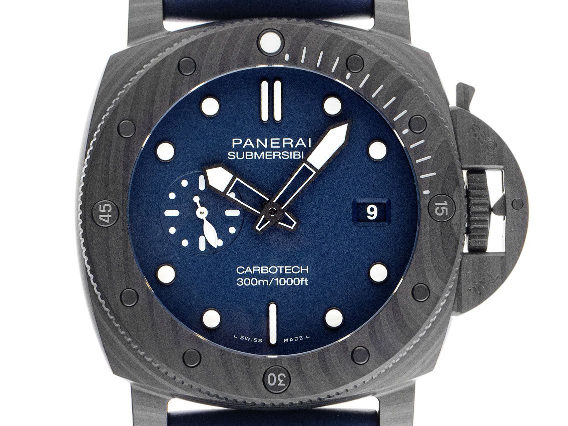 Panerai Submersible QuarantaQuattro Carbotech™ Ref.PAM01232 2024 Full Set Ungetragen