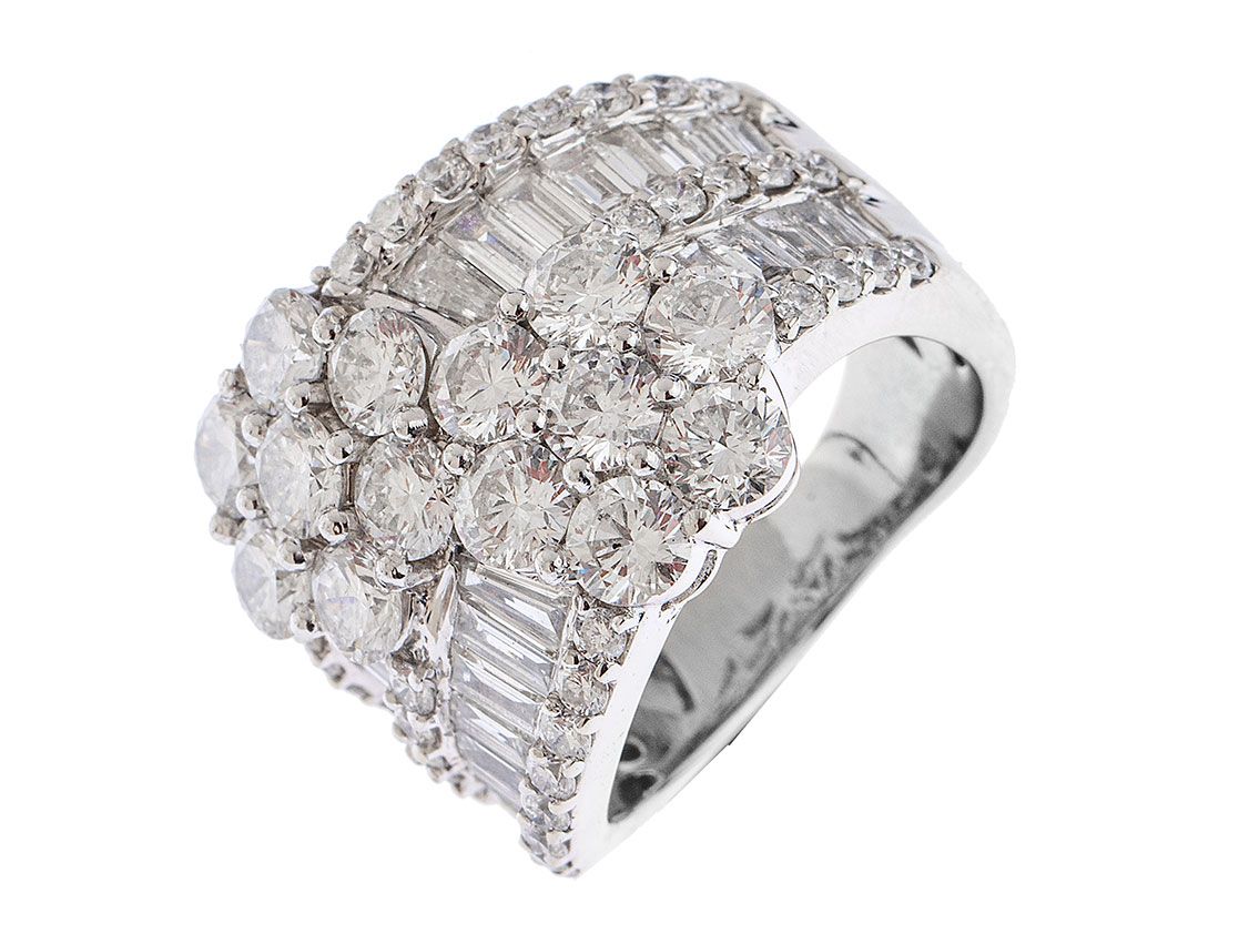 Ring Design 18kt Weißgold Diamanten 3,50ct 10,5g